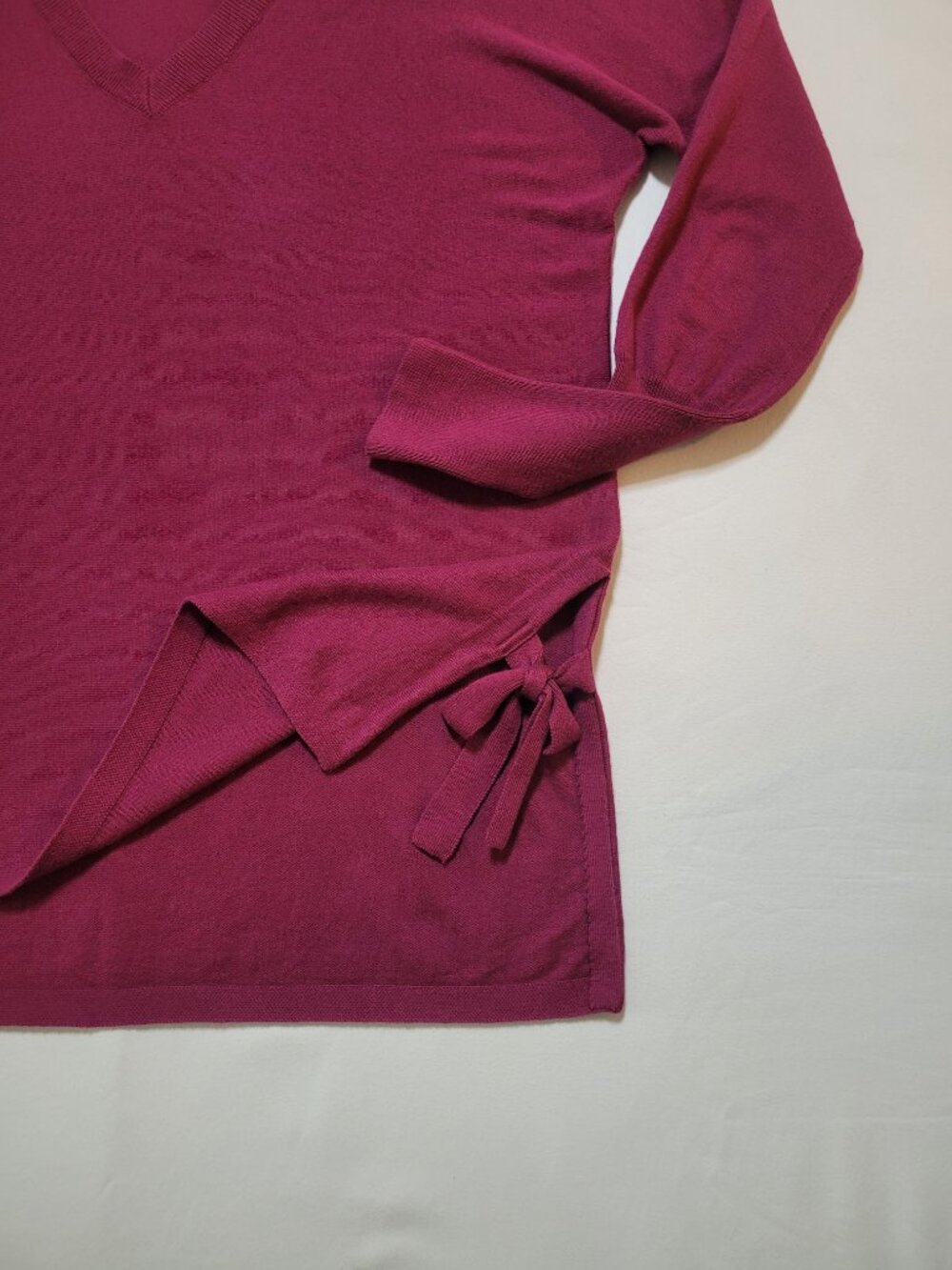 Garnet Hill Organic Cotton V-Neck Sweater Magenta Small Quiet Luxury - Picture 4 of 9